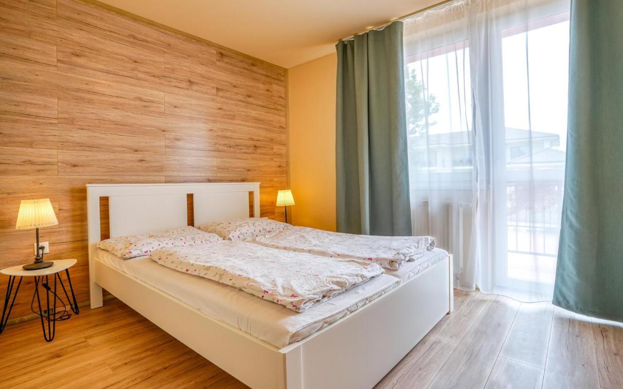 Apartmany Karmon Park Velky Meder Luaran gambar
